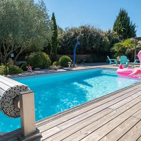 Caribbean 150 M With Pool And Prázdninový dům *